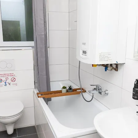 شقة Ha-mitte 02-1 I Monteurwohnung Duo I Wlan, Bettwaesche & Handtuecher, Waschmaschine I Cosyhomes24 *